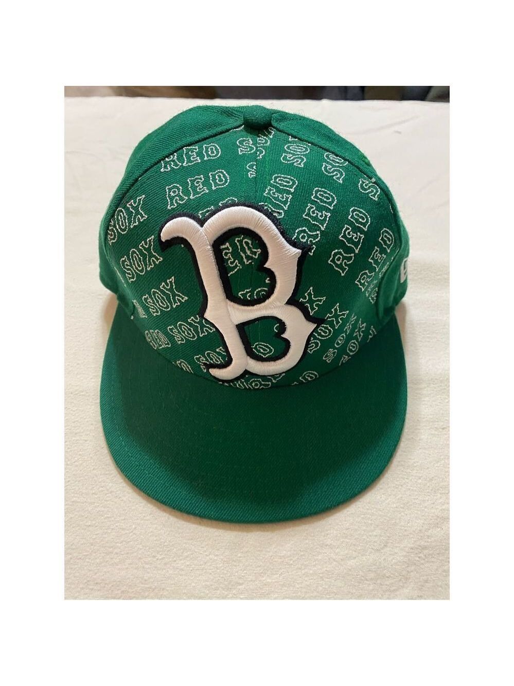 Boston Red Sox Hat - Picture 2 of 5